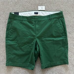 J. Crew Green 9”‎ Shorts Size 16